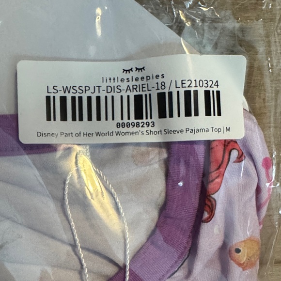 Little Sleepies Disney Part of Her World Womend Top Size M “rare” - Picture 2 of 2